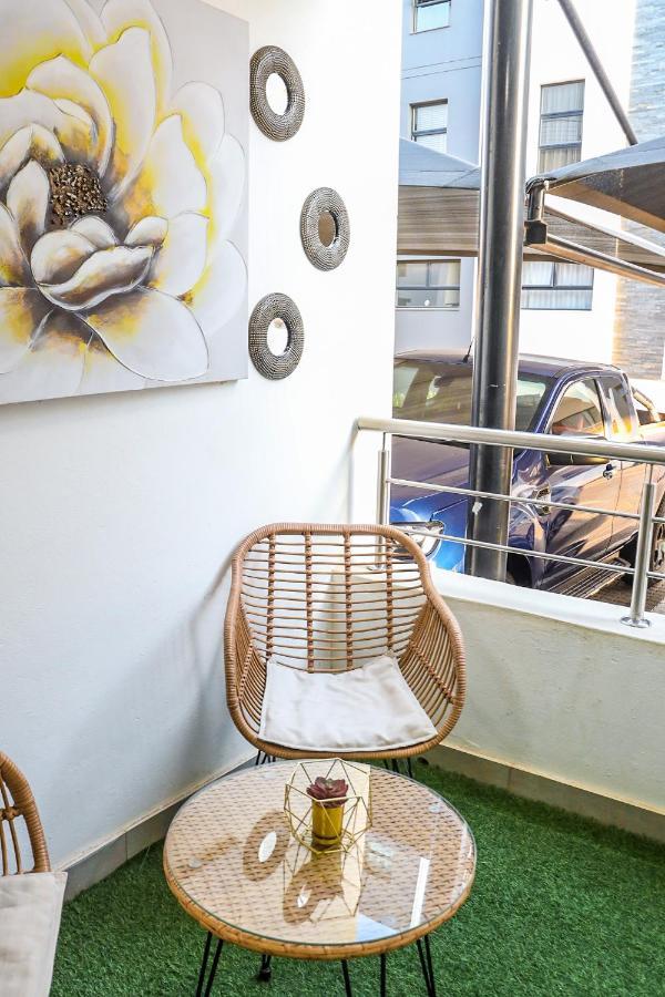 Fumo House Lifestyle Apartments Midrand Ngoại thất bức ảnh